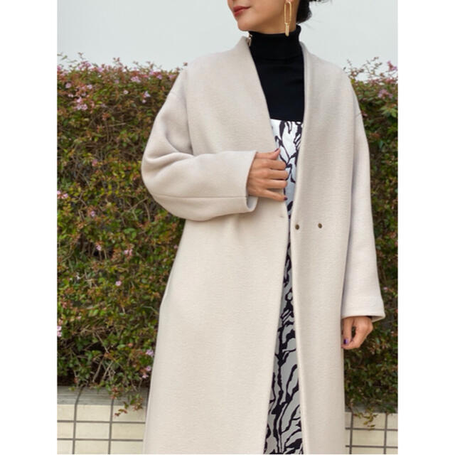 Bellandi GIULIA Vネックコート ホワイト ベージュ-