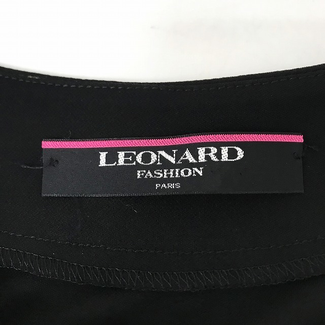 LEONARD(レオナール)のレオナール FASHION カーディガン 羽織 スカーフ柄 黒 ブラック L レディースのトップス(カーディガン)の商品写真