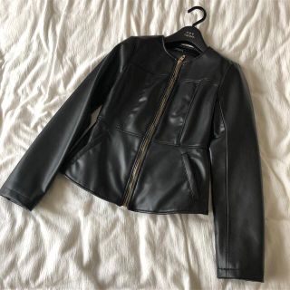 ザラ(ZARA)のZARA ザラ　フェイクレザー　シングルライダース　裾フレア　美品　ノーカラー(ライダースジャケット)