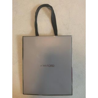 トムフォード(TOM FORD)のTOMFORD ショッパー　紙袋　25×22×12(ショップ袋)