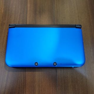 ニンテンドー3DS(ニンテンドー3DS)のニンテンドー3DSLL　本体+SDカード32G+アダプター(携帯用ゲーム機本体)