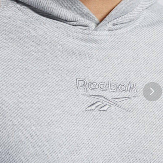 Reebok(リーボック)のリーボック　パーカー　グレー メンズのトップス(パーカー)の商品写真