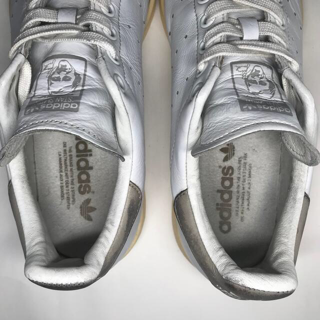 アディダスオリジナルス スタンスミス S75075クリアグラナイト  メンズの靴/シューズ(スニーカー)の商品写真