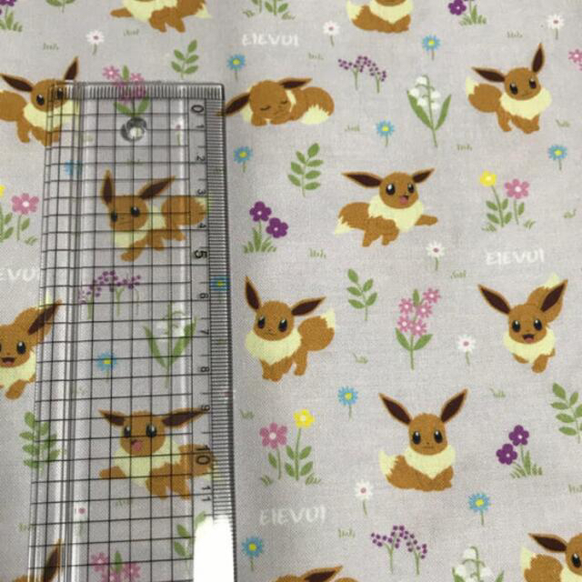 正規品 ポケモン イーブイ ホワイト 輸入 生地の通販 by うぴぴᝰ✍︎꙳⋆|ラクマ ★USA輸入生地★ポケットモンスターフラワー ホワイトシーチング(綿100%)生地幅−44インチ(約111cm)