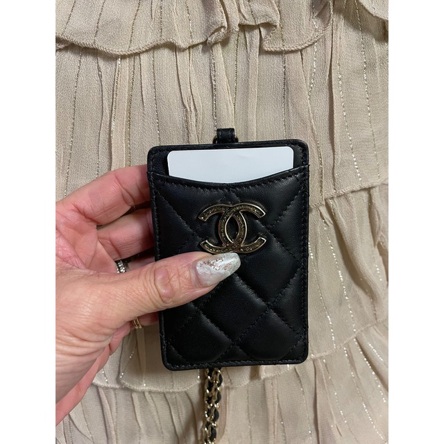 CHANEL(シャネル)の専用です✨⭐️週末お値下げ🌟CHANEL❤️ カードケース　新品　❤️ レディースのファッション小物(パスケース/IDカードホルダー)の商品写真