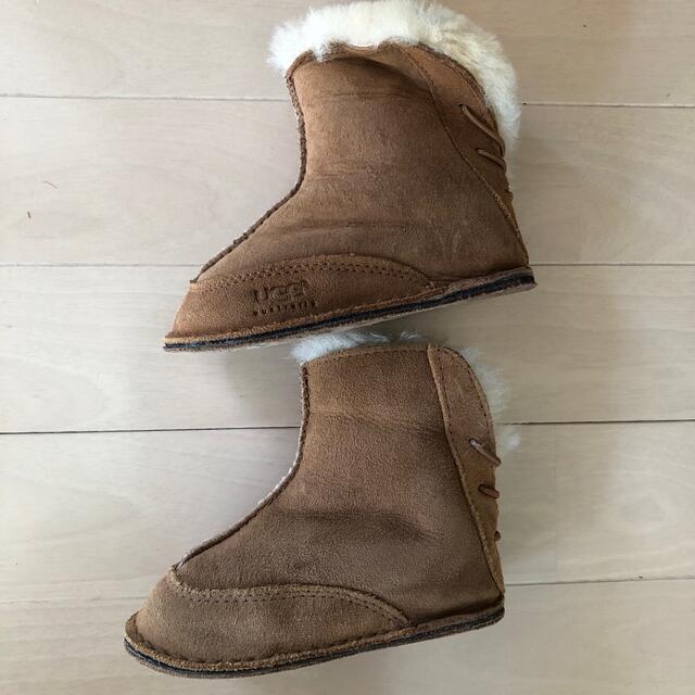 UGG(アグ)のUGGムートンブーツ　ベビー キッズ/ベビー/マタニティのベビー靴/シューズ(~14cm)(ブーツ)の商品写真