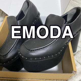 エモダ(EMODA)の値下げ！！EMODA 厚底ブーツ Sサイズ　22.5cm〜23.0cm(ブーツ)
