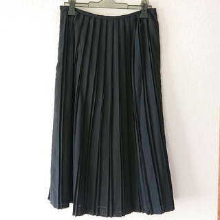 ヒューマンウーマン(HUMAN WOMAN)のヒューマンウーマン プリーツスカート黒 日本製(ひざ丈スカート)