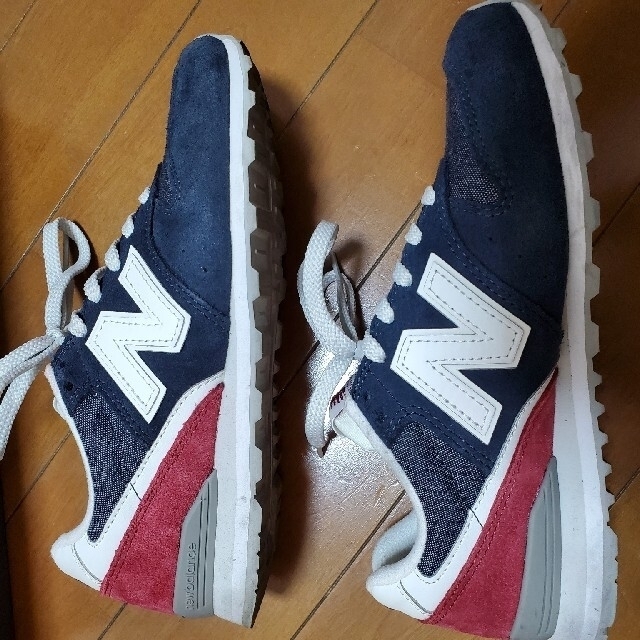 New Balance(ニューバランス)のスニーカー　ニューバランス　WL996BA　23cm レディース　紺　赤 レディースの靴/シューズ(スニーカー)の商品写真