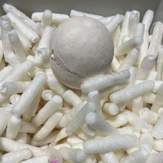 ラッシュ(LUSH)のLUSH バスボム(入浴剤/バスソルト)