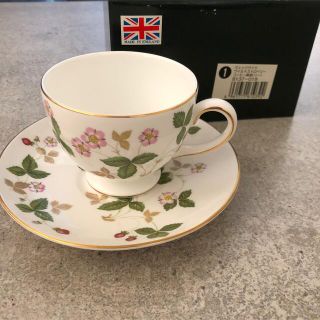 ウェッジウッド(WEDGWOOD)のWEDGWOOD ワイルドストロベリー　コーヒーカップ&ソーサー2脚セット(グラス/カップ)