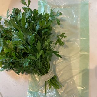 イタリアンパセリ　70g 鮮度保持袋入り(野菜)