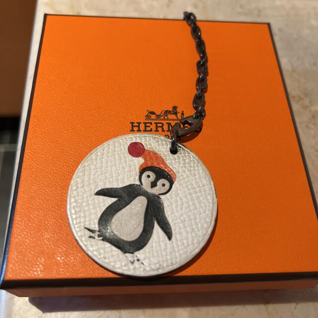 Hermes(エルメス)のエルメス　キーホルダー　ペンギン レディースのファッション小物(キーホルダー)の商品写真