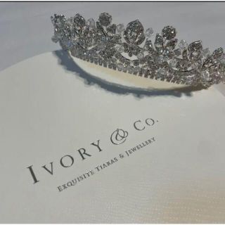 ヴェラウォン(Vera Wang)のゆうき様専用✨　　ティアラ Ivory&Co ALEXANDRA(ヘッドドレス/ドレス)