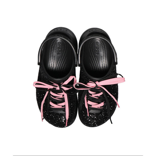 atmos(アトモス)のクロックス × アトモスピンク クラシック ベイ クロッグ / 厚底サンダル レディースの靴/シューズ(サンダル)の商品写真