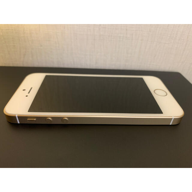 iPhone(アイフォーン)の【美品】iPhoneSE 第1世代 32gb SIMフリー 電池85% 本体 スマホ/家電/カメラのスマートフォン/携帯電話(スマートフォン本体)の商品写真