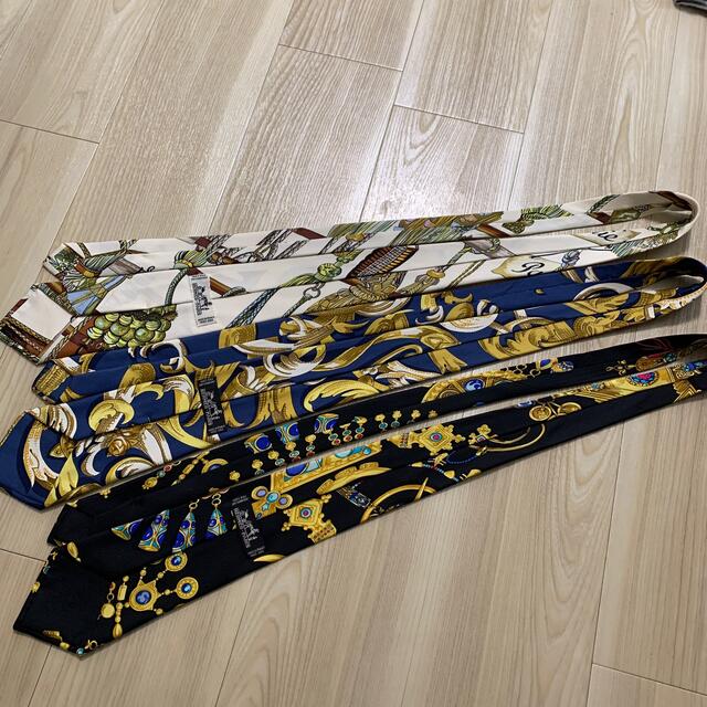 ヴィンテージ Hermes エルメス スカーフ柄 ネクタイ ヴィンテージ Hermes エルメス スカーフ柄 ネクタイ