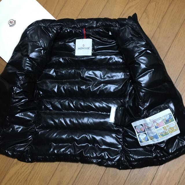 MONCLER(モンクレール)の【美品】モンクレール  ダウンベスト  サイズ 0  黒　正規品 レディースのジャケット/アウター(ダウンベスト)の商品写真