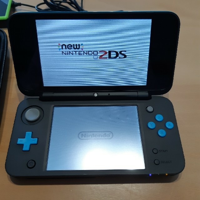 Nintendo ゲーム機本体 NEW ニンテンドー 2DS LL ブラック/タ 2