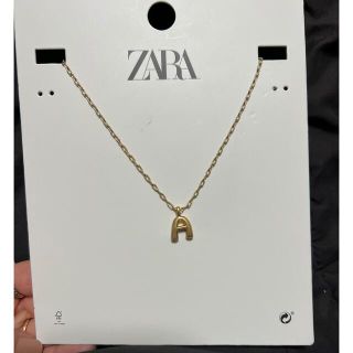 ザラ(ZARA)のZARA イニシャル　ネックレス　A(ネックレス)