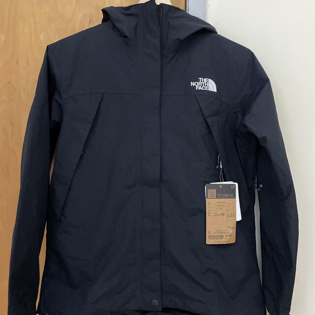 THE NORTH FACE(ザノースフェイス)のノースフェイス スクープジャケット レディースのジャケット/アウター(ナイロンジャケット)の商品写真