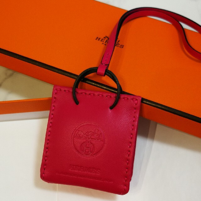 偉大な Hermes - エルメス ショッパーチャーム 未使用 バッグチャーム