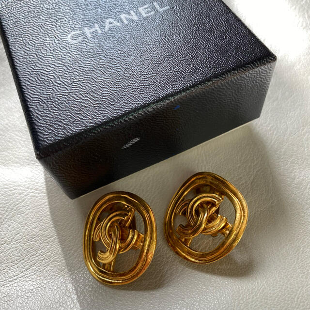 CHANEL シャネル ゴールド イヤリング