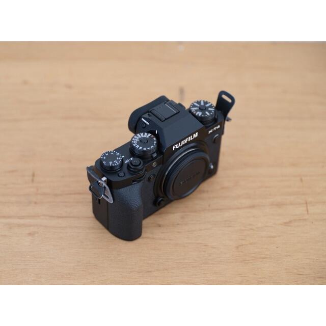 富士フイルム(フジフイルム)のFUJIFILM X-T4 専用 スマホ/家電/カメラのカメラ(ミラーレス一眼)の商品写真