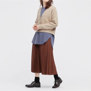 ユニクロ(UNIQLO)のユニクロ　スフレヤーン　Ｖネックショートカーディガン(カーディガン)