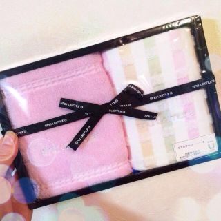 シュウウエムラ(shu uemura)のけろぴょん様専用(ハンカチ)