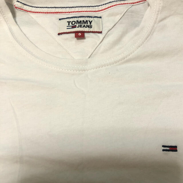 TOMMY HILFIGER(トミーヒルフィガー)のトミーフィルフィガー　Tシャツ　メンズ メンズのトップス(Tシャツ/カットソー(半袖/袖なし))の商品写真