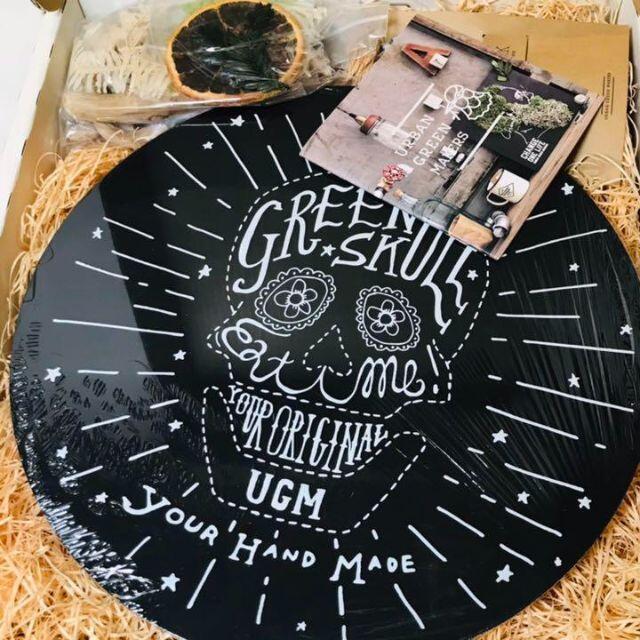 URBAN GREEN MAKERS "GREEN SKULL" インテリア/住まい/日用品のインテリア小物(置物)の商品写真