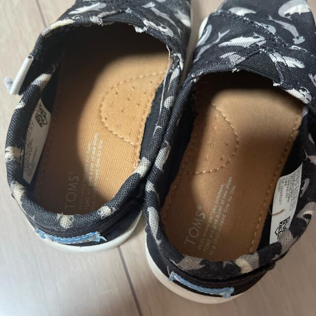 TOMS(トムズ)のトムズ　サメ柄　スリッポン　14㎝ キッズ/ベビー/マタニティのベビー靴/シューズ(~14cm)(スリッポン)の商品写真