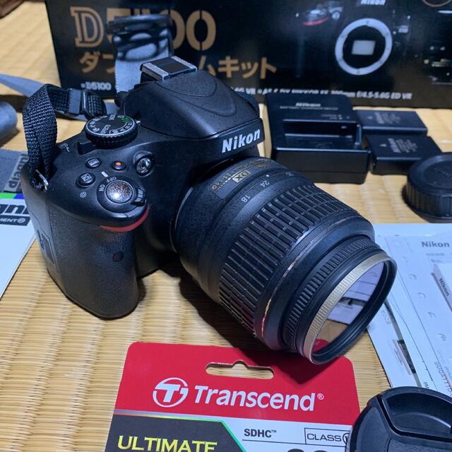 Nikon D5100 ダブルズームキット Nikon D5100 ダブルズームキット