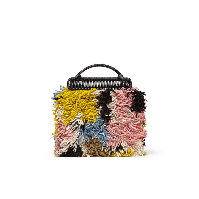 新品未使用　MARNI MARKET ウーリークロシェバッグ レディースのバッグ(ハンドバッグ)の商品写真