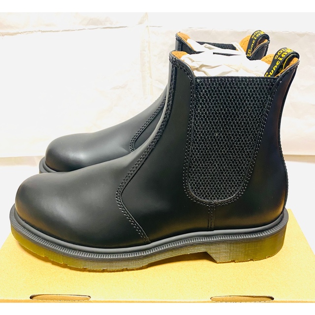 Dr.Martens(ドクターマーチン)のドクターマーチン チェルシー サイドゴアブーツ 2976 黒 25cm UK6 レディースの靴/シューズ(ブーツ)の商品写真