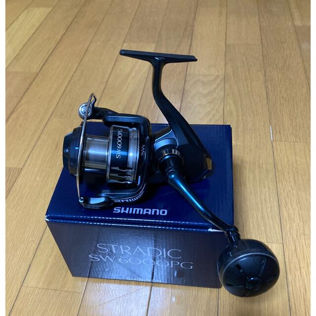 ストラディックsw 6000pg スポーツ/アウトドア フィッシング リール