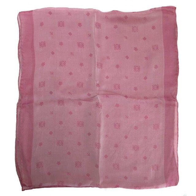 LOEWE(ロエベ)のロエベ ストール シフォン スカーフ シルク製 ピンク 淡色 アナグラム レディースのファッション小物(バンダナ/スカーフ)の商品写真