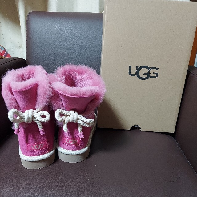 新品未使用 UGG ピンク 7 - ブーツ