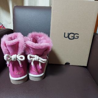 アグ(UGG)の新品未使用　UGG　ピンク　7(ブーツ)