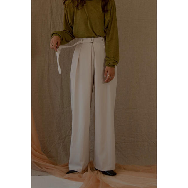 lawgy 【tuck straight belt set pants】 レディースのパンツ(カジュアルパンツ)の商品写真