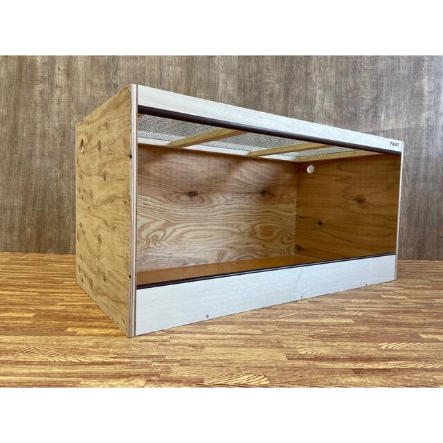 FandK爬虫類木製ケージ 特価品 針葉樹タイプ 800×400×400