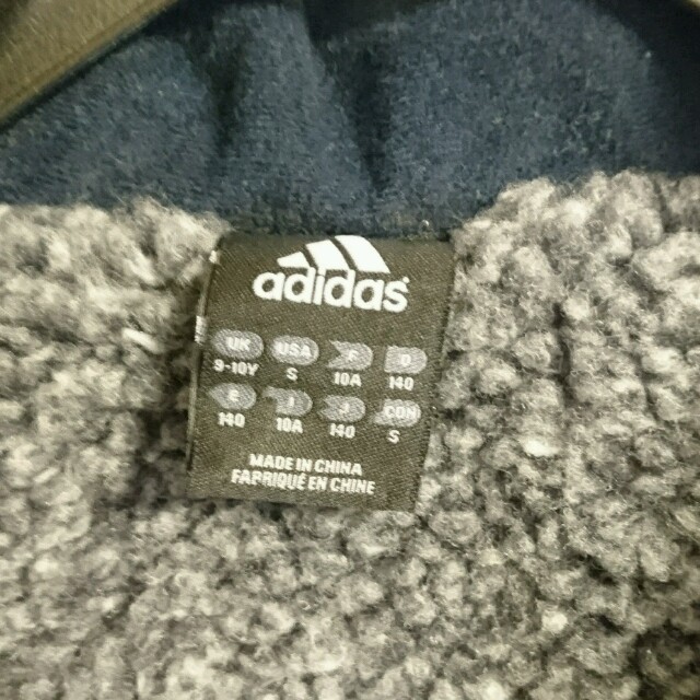 adidas(アディダス)のadidas★ベンチコート１４０ キッズ/ベビー/マタニティのキッズ服男の子用(90cm~)(コート)の商品写真