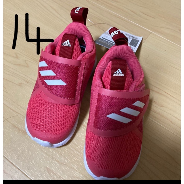 adidas(アディダス)のラス1  本日特価　アディダス　14 ピンク キッズ/ベビー/マタニティのキッズ靴/シューズ(15cm~)(スニーカー)の商品写真