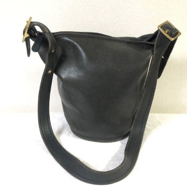 値下げ【プレゼントにおすすめ!!】【✨美品✨】コーチ 黒バケツ型2WAYバッグ