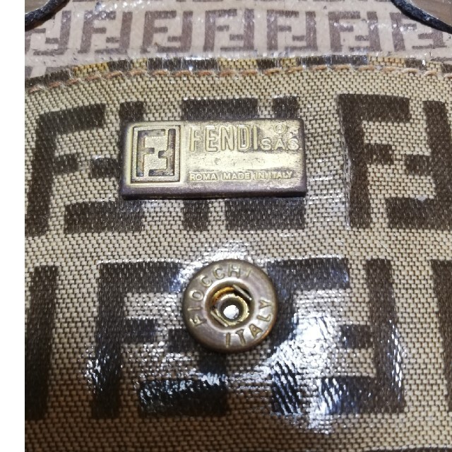 FENDI(フェンディ)のMikuMiku様専用 FENDI ズッカ柄 コインケース レディースのファッション小物(コインケース)の商品写真