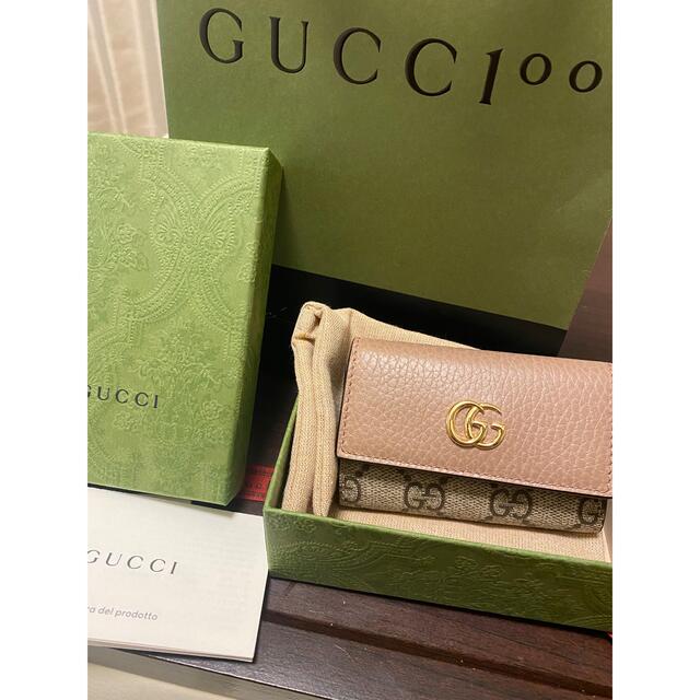 GUCCI - 新品未使用 グッチ キーケース GGマーモント ベージュ
