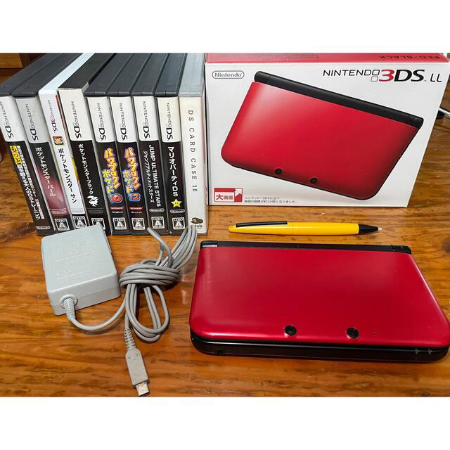 Nintendo 3DS LL 本体 RED × BLACK