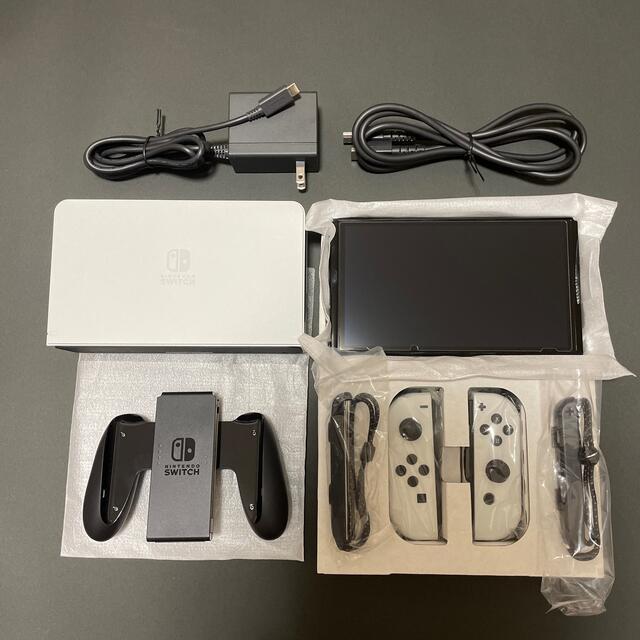 Nintendo Switch(ニンテンドースイッチ)のNintendo Switch 有機ELモデル ホワイト 中古品 エンタメ/ホビーのゲームソフト/ゲーム機本体(家庭用ゲーム機本体)の商品写真