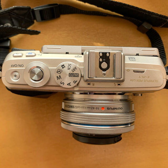 OLYMPUS E-PL7 EZ ダブルズームキット SILVER 1